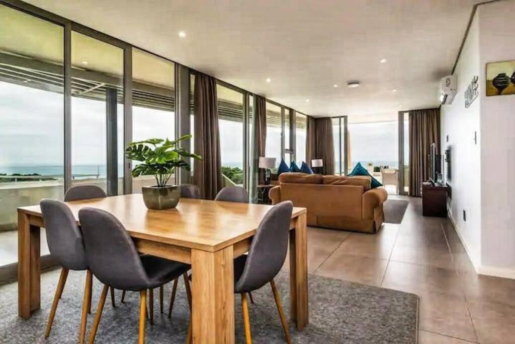 Apartment Amazing Sea Views! * 3 Bed * Corner At Sibaya *